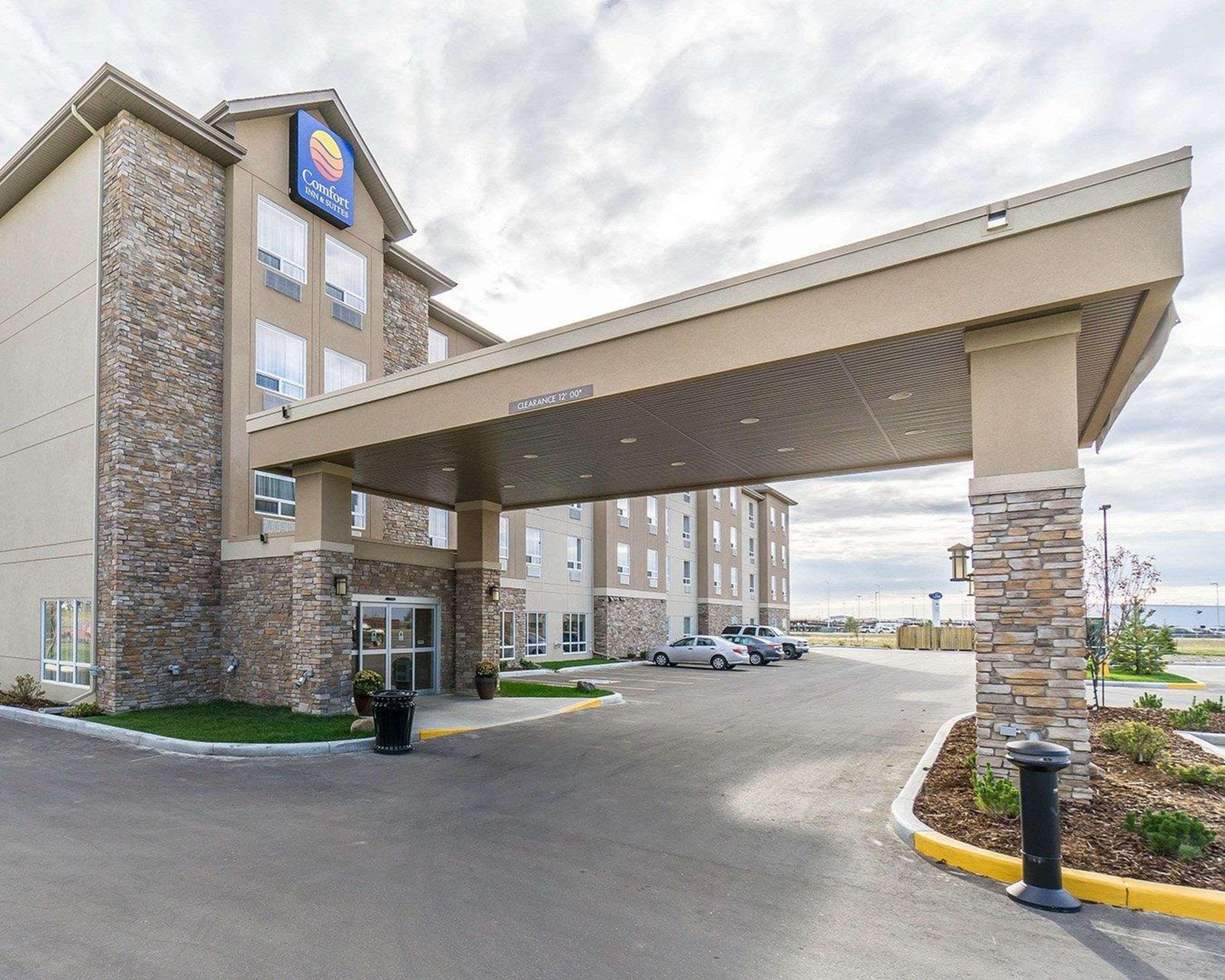 Comfort Inn & Suites Edmonton International Airport Nisku Ngoại thất bức ảnh